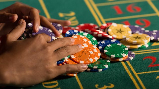 3CARD KING کھلاڑیوں کے لیے لائیو کیسینو سیکشن